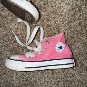 toddler hot pink converse high tops